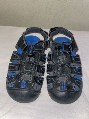 Cat & Jack Black & Blue Kids velcroe Closed-Toe Sport Sandals little kids size 1